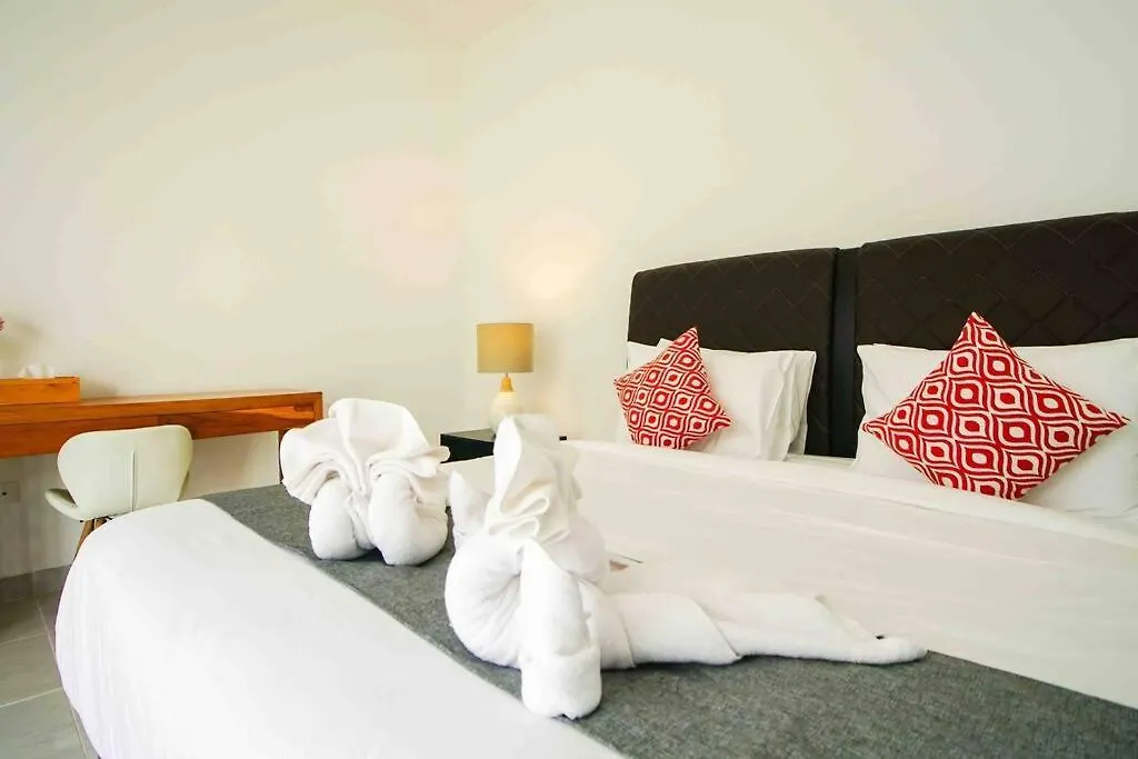 Villa Akmali Seminyak Drupadi 2 Bedrooms W/Pool 5Mins To Beach 0*, Σεμινιάκ
