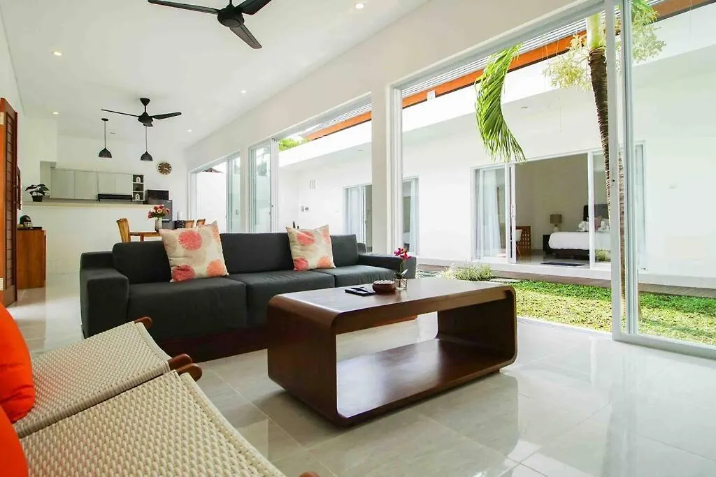 Villa Akmali Seminyak Drupadi 2 Bedrooms W/Pool 5Mins To Beach
